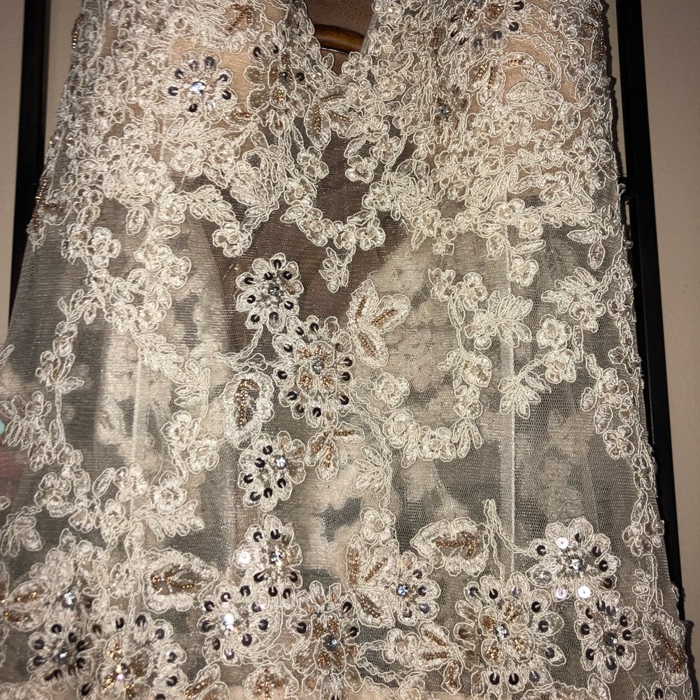 TONY BOWLS Couture Dress - Picture 5 of 7